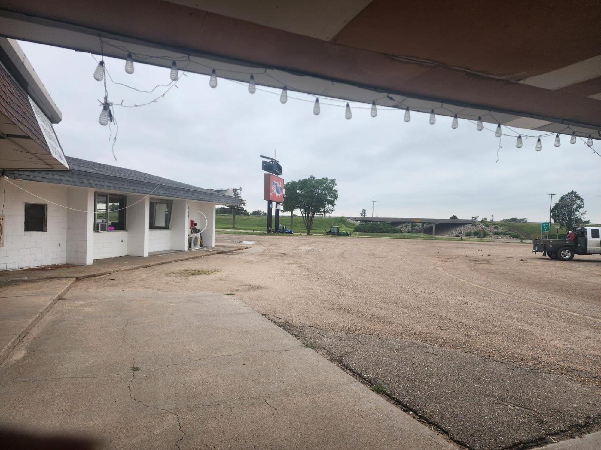 1St Inn By Oyo Quinter Hwy 70 Ks Kültér fotó